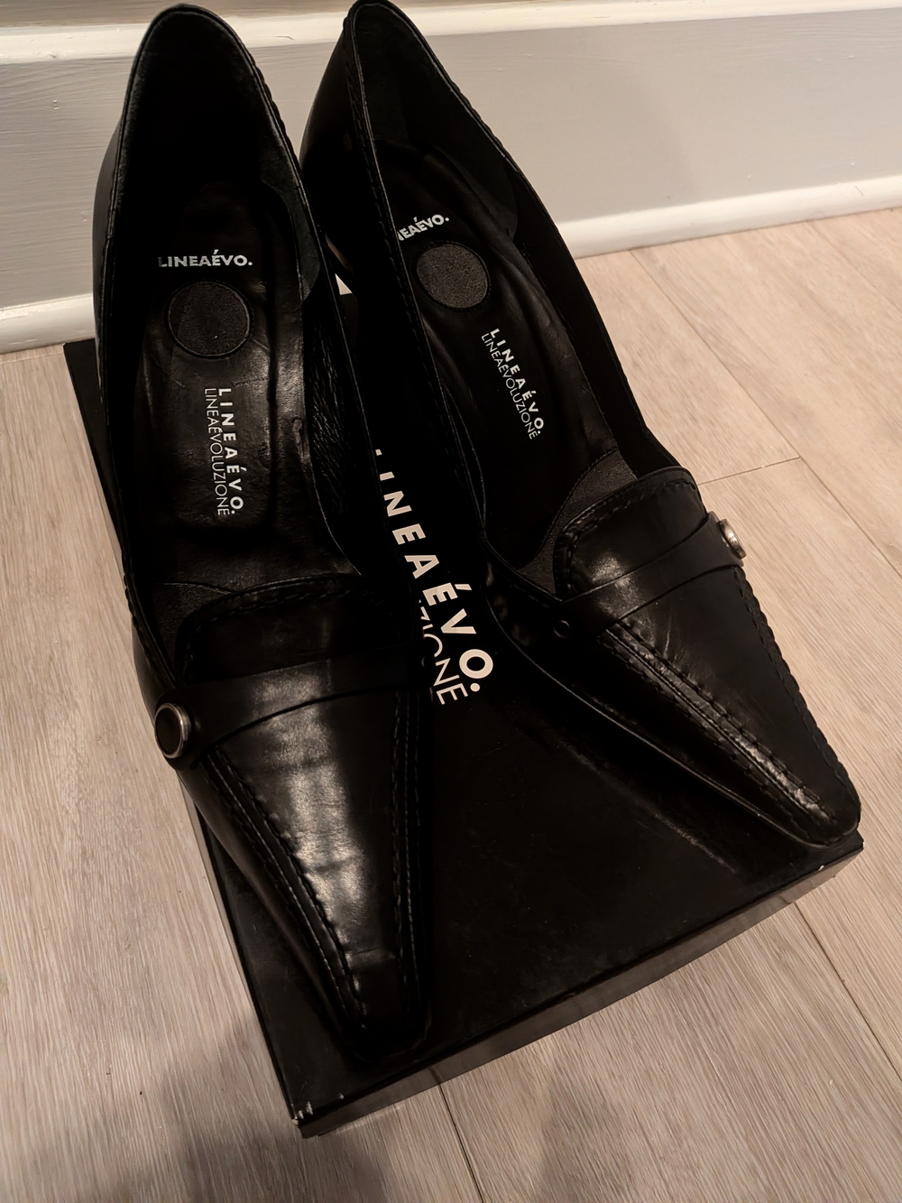 Unworn Made in Japan LINEA EVOLUZIONE Black Leather Pumps Size 7.5 (24.5cm)